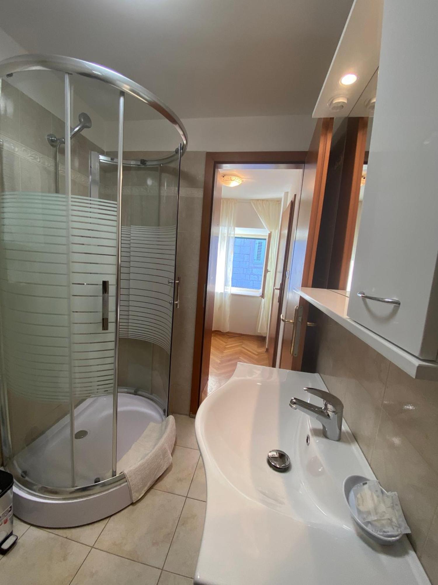 Rooms Base سبليت المظهر الخارجي الصورة