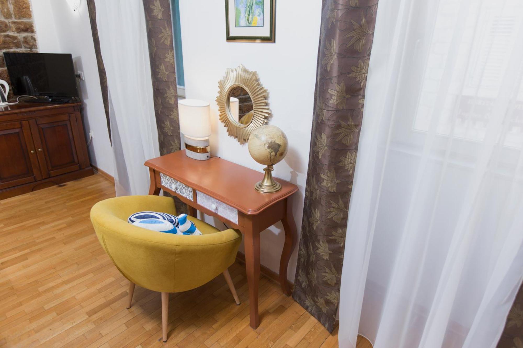 Rooms Base سبليت المظهر الخارجي الصورة