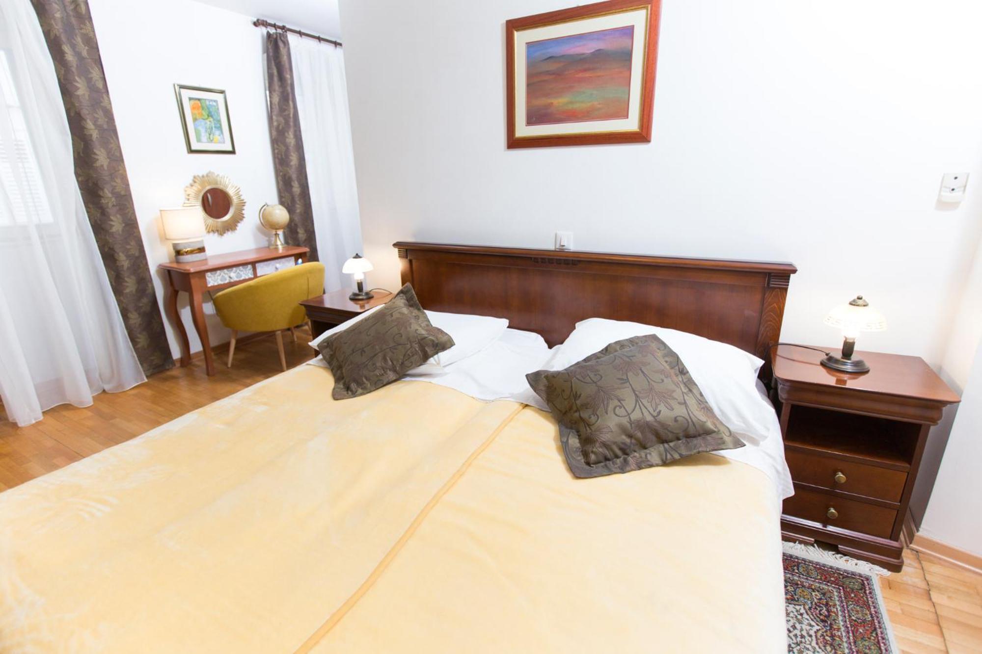 Rooms Base سبليت المظهر الخارجي الصورة