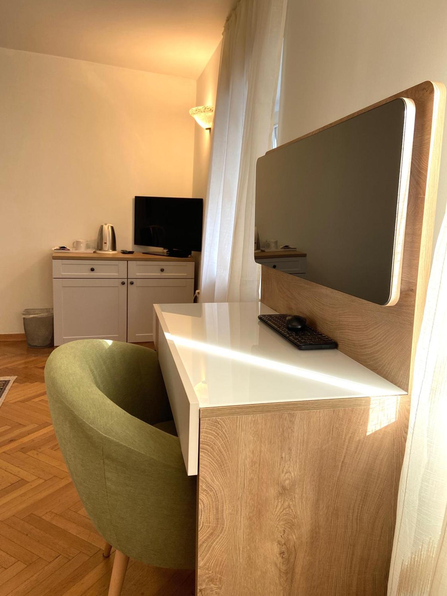 Rooms Base سبليت المظهر الخارجي الصورة