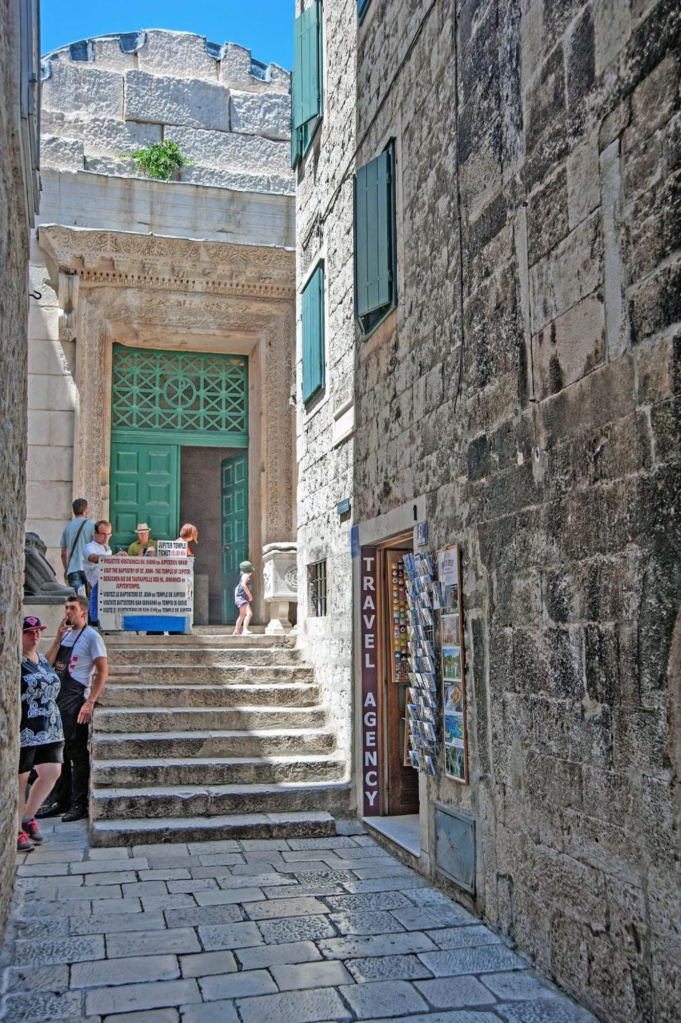 Rooms Base سبليت المظهر الخارجي الصورة