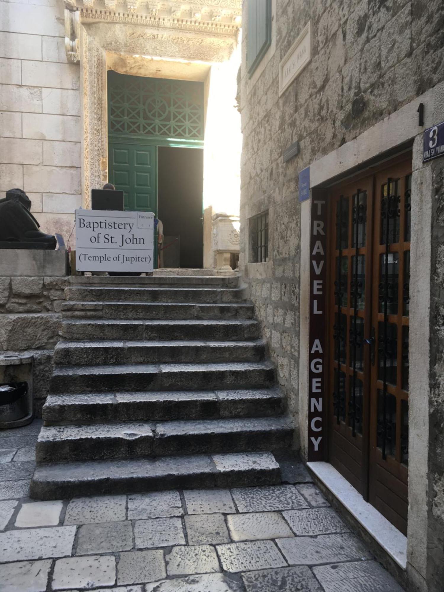 Rooms Base سبليت المظهر الخارجي الصورة